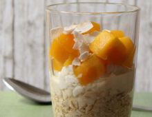 Rezept für Overnight oats mit Kokoswasser und Mango